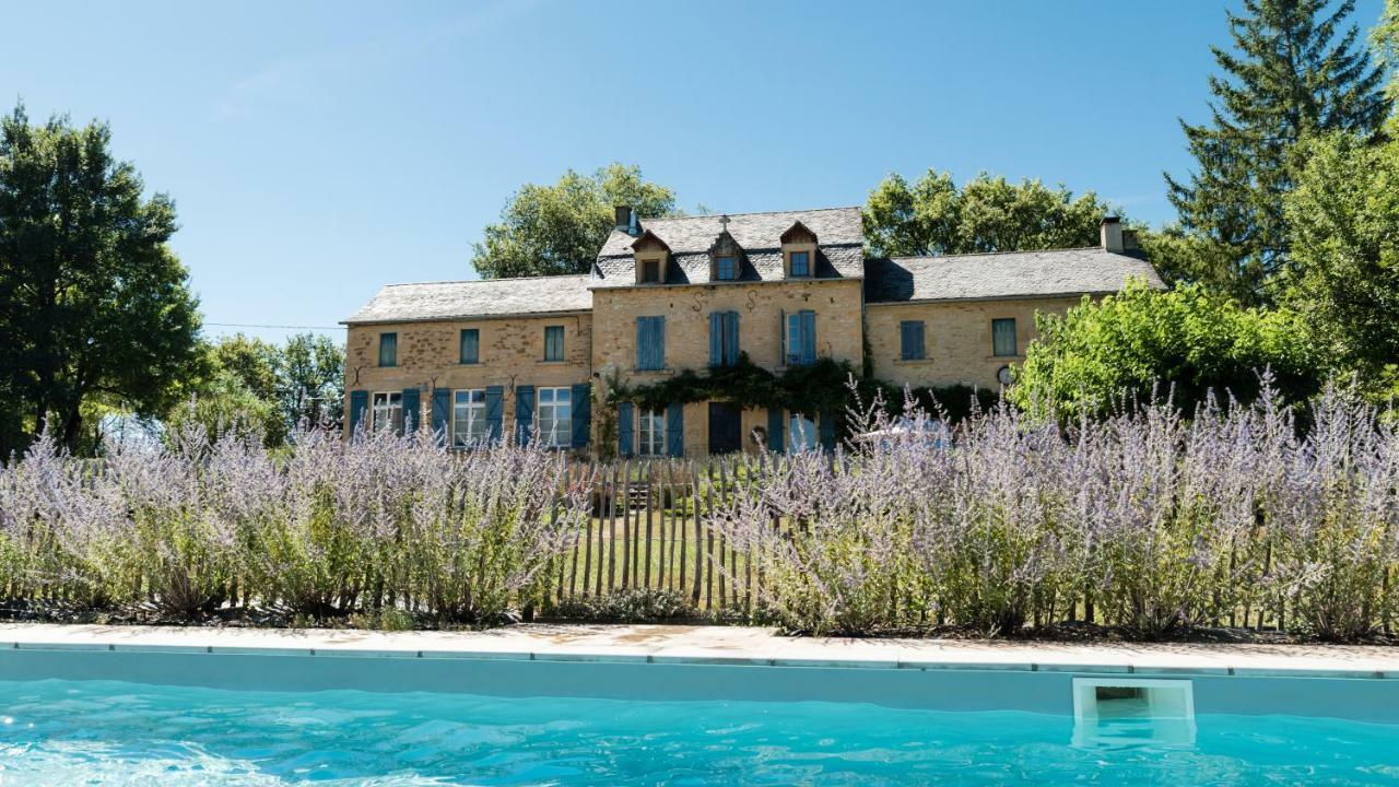 Le Couvent De Neuviale Bed & Breakfast Parisot  Bagian luar foto