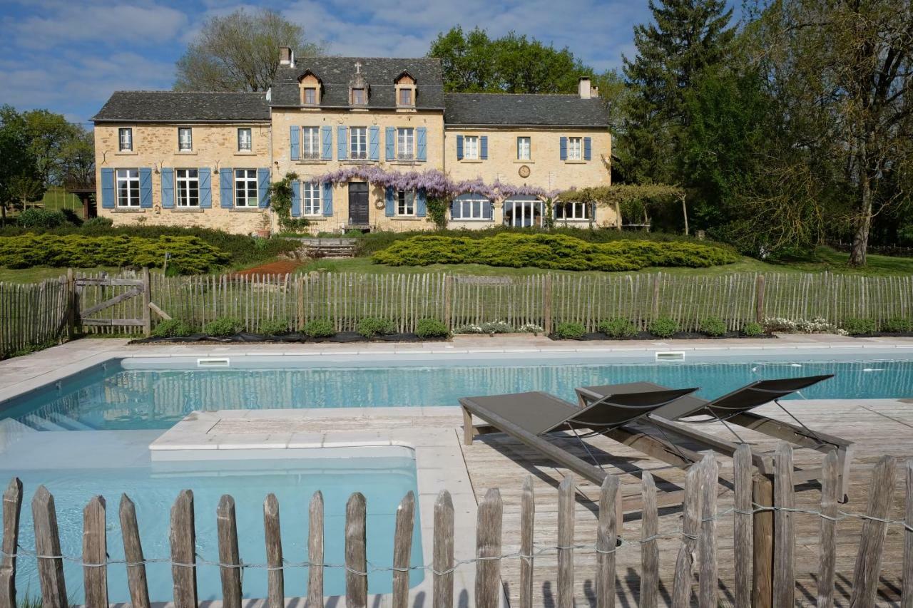 Le Couvent De Neuviale Bed & Breakfast Parisot  Bagian luar foto