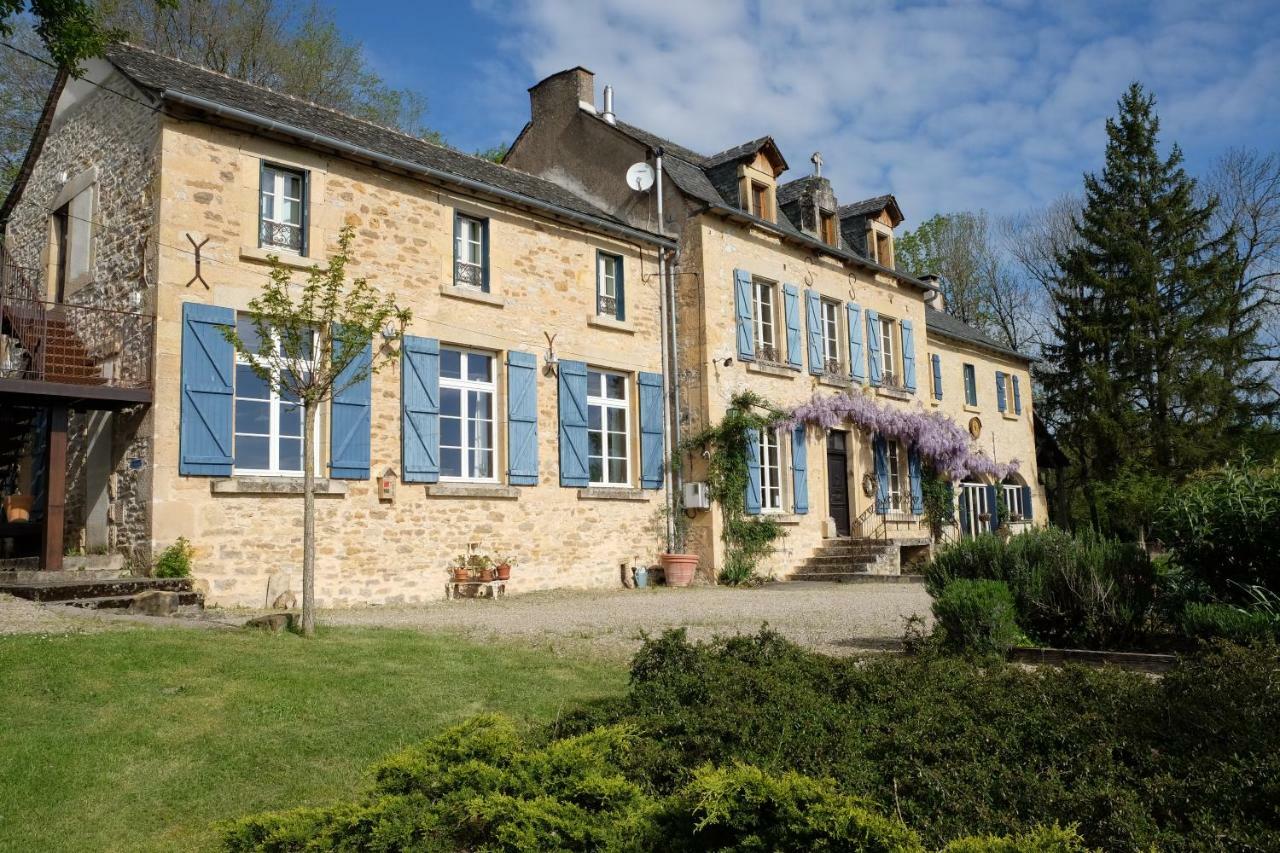 Le Couvent De Neuviale Bed & Breakfast Parisot  Bagian luar foto