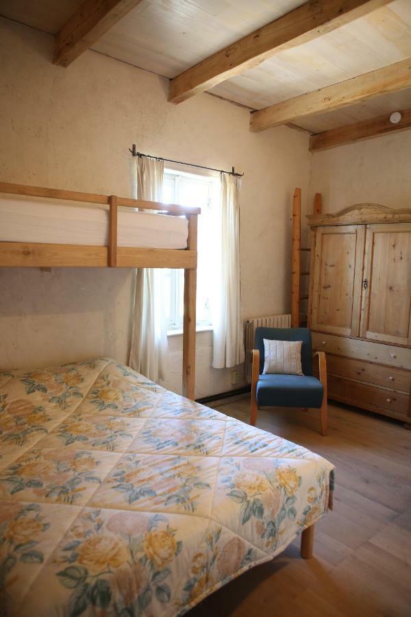 Le Couvent De Neuviale Bed & Breakfast Parisot  Bagian luar foto